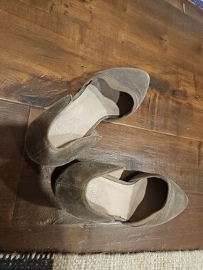 Eileen Fisher D’Orsay Hilly Wedge Shoes Pumps Women Size 9.5 Beige Suede